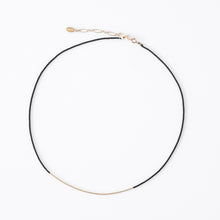 Load image into Gallery viewer, Fluid 14k Minimal Necklace and Choker
