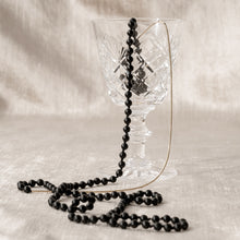 Load image into Gallery viewer, Fluid 14K Knotted River Necklace
