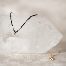 Load image into Gallery viewer, Fluid Dainty Necklace
